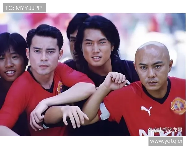 张卫健幽默模仿足球明星精彩瞬间引发网友热议与欢笑