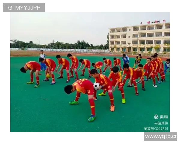 陈强独家揭秘足球技巧与战术分享助你提升球技与比赛表现 陈强独家揭秘足球技巧与战术分享助你提升球技与比赛表现